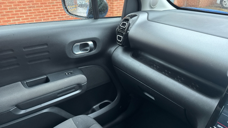 Citroen C3 Aircross 1.2 PureTech 110 Shine 5dr Petrol Hatchback